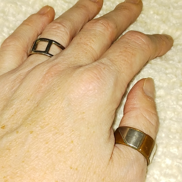 Vintage Rings - Picture 4 of 9